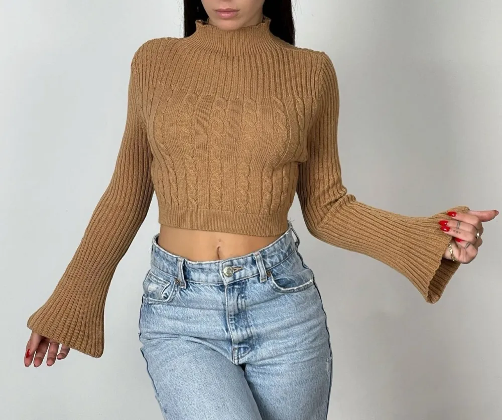 Women's Short Knitted Long Sleeve Sweater (S/M/L ONE SIZE) ITALIAN FASHION IMPMD2423820Y