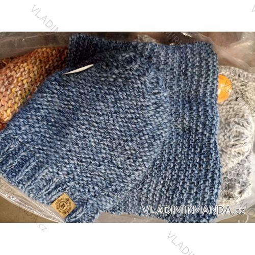 Winter hat with pompon women (ONE SIZE) WROBI PVB21104142