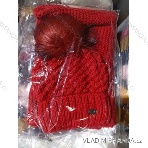 Winter hat with pompon women (ONE SIZE) WROBI PVB21104142