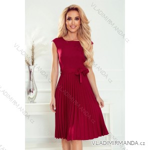 311-11 LILA Pleated dress with short sleeves - color burgundy