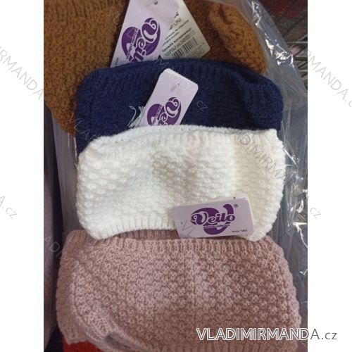 Winter hat with pompon women (ONE SIZE) WROBI PVB21104142