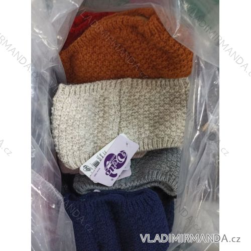 Winter hat with pompon women (ONE SIZE) WROBI PVB21104142